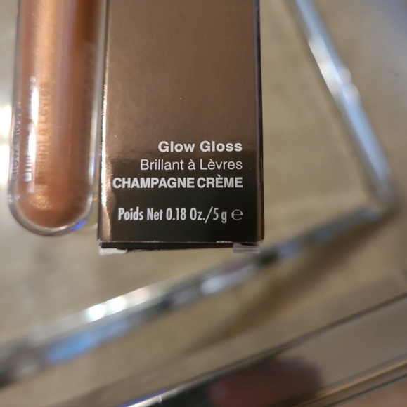 BECCA COSMETICS GLOW GLOSS - Picture 2 of 5